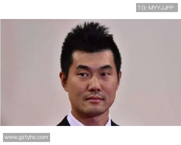 著名足球明星频频遭遇毒奶事件引发球迷热议与反思